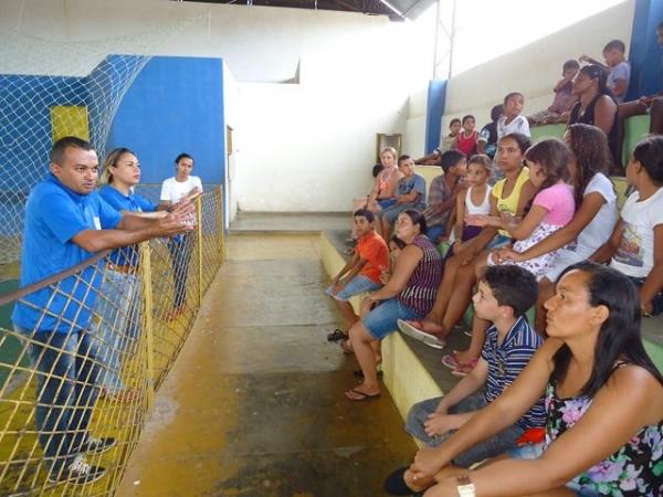 Programa 2 Tempo realiza distribuição de Camisetas - Imagem 10