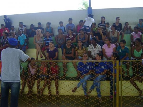 Programa 2 Tempo realiza distribuição de Camisetas - Imagem 45