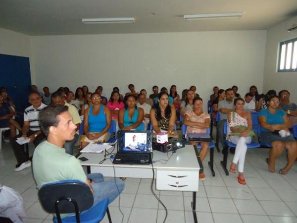 Secretária Municipal de Saúde Realiza Reunião com Equipes de Saúde e do NASF - Imagem 23