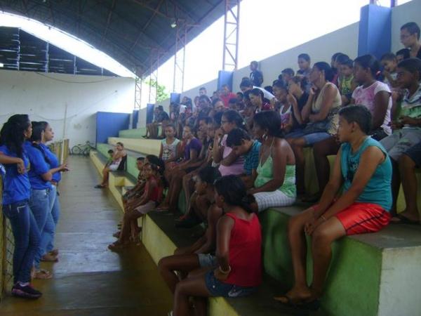 Programa 2 Tempo realiza distribuição de Camisetas - Imagem 49