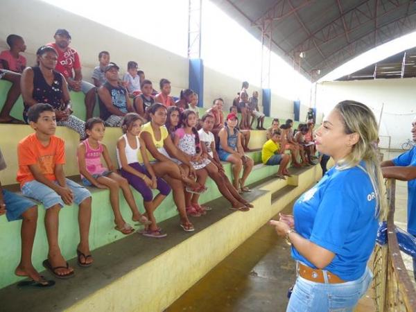 Programa 2 Tempo realiza distribuição de Camisetas - Imagem 27
