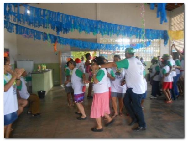 Carnaval da melhor idade foi um sucesso! - Imagem 5