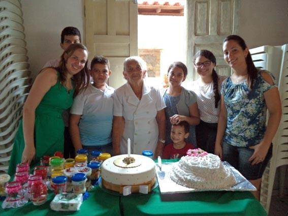 Maria da Cruz festeja 82 anos de pura jovialidade - Imagem 7