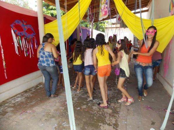 Carnaval 2014 do Serviço de Convivência e Fortalecimento de Vínculos - Imagem 3