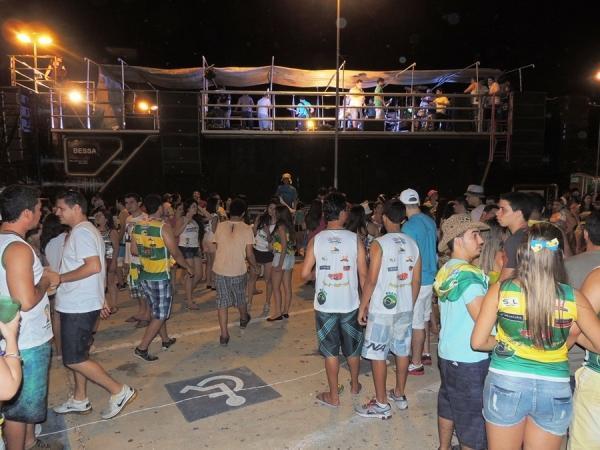 Fotos: 1ª noite do carnaval de Pedro II - Imagem 65