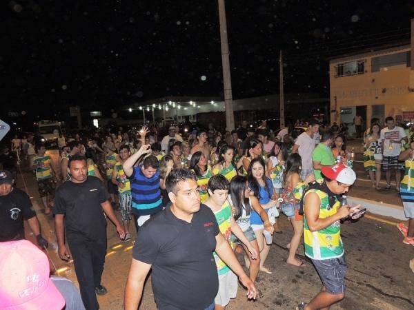Fotos: 1ª noite do carnaval de Pedro II - Imagem 17