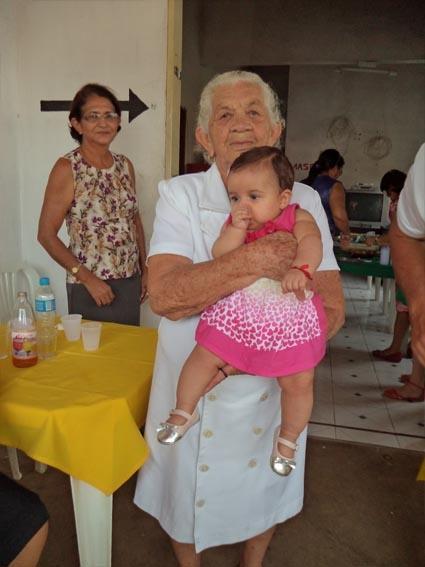 Maria da Cruz festeja 82 anos de pura jovialidade - Imagem 12