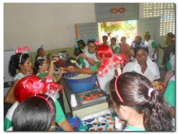 Carnaval da melhor idade foi um sucesso! - Imagem 95