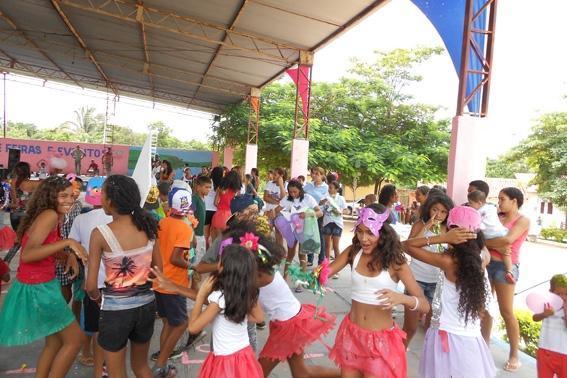 CRAS REALISA FOLIA 2014 EM CURRAIS - Imagem 29