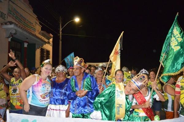 A Melhor Idade faz a alegria da primeira noite do Carnaval de Luzilândia - Imagem 19