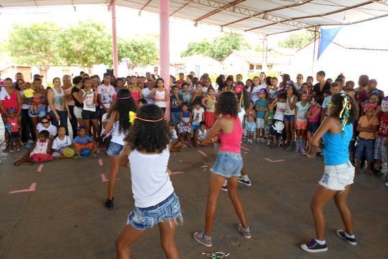 CRAS REALISA FOLIA 2014 EM CURRAIS - Imagem 23