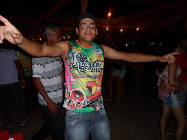 Carnaval 2014: Foliões lotaram a o corredor da folia primeira noite de carnaval - Imagem 20