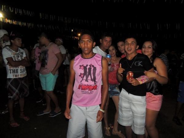 Confira os melhores cliques do 1ª dia de carnaval 2014 em Curralinhos  - Imagem 67