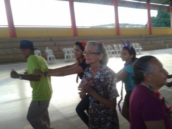 Baile de Carnaval da Melhor Idade - Imagem 7