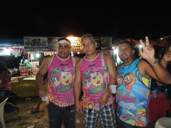 Confira os melhores cliques do 1ª dia de carnaval 2014 em Curralinhos  - Imagem 51