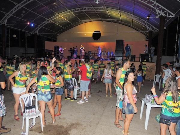 Fotos: 1ª noite do carnaval de Pedro II - Imagem 1