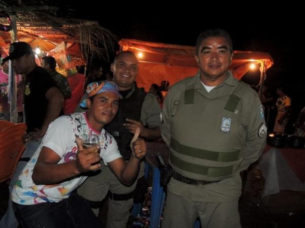 Confira os melhores cliques do 1ª dia de carnaval 2014 em Curralinhos  - Imagem 71