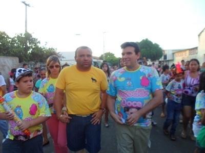 Carnaval 2014: Bloco Infantil Algodão Doce leva multidão as ruas de Valença  - Imagem 14