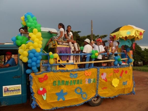 Carnaval 2014: Corso arrasta multidão em Valença - Imagem 17