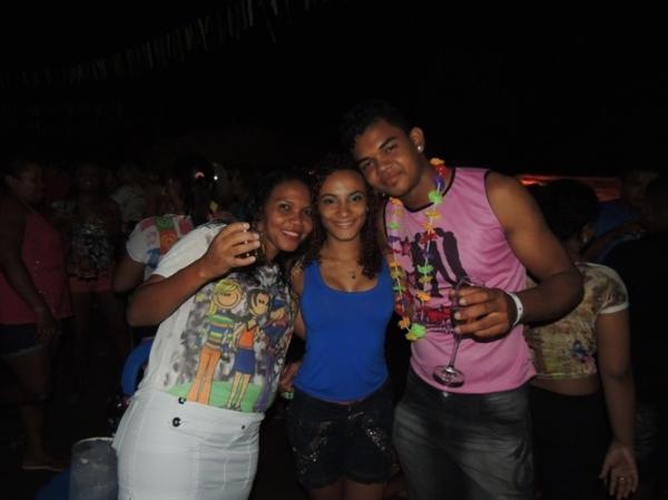 Confira os melhores cliques do 1ª dia de carnaval 2014 em Curralinhos  - Imagem 80