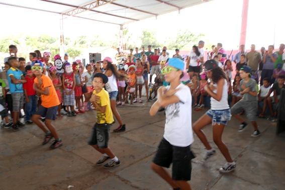 CRAS REALISA FOLIA 2014 EM CURRAIS - Imagem 20