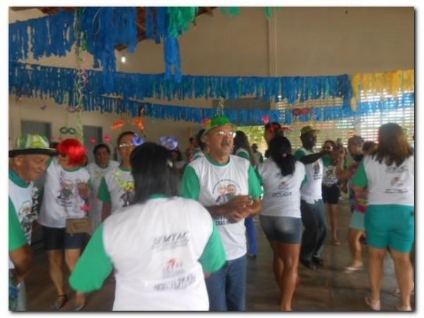 Carnaval da melhor idade foi um sucesso! - Imagem 8