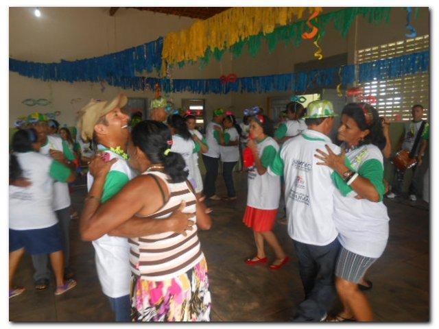 Carnaval da melhor idade foi um sucesso!