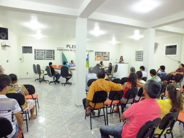 Suplente assume cargo na câmara de vereadores de Dom Expedito Lopes - Imagem 10