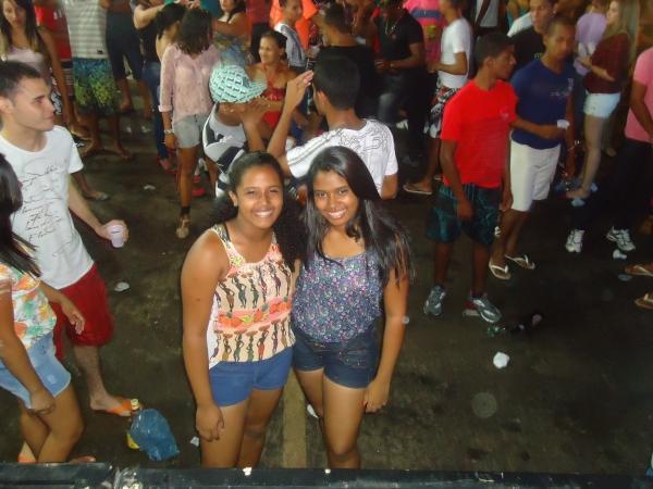 Confira como foi o primeiro dia de carnaval em Angical - Imagem 2