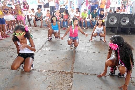 CRAS REALISA FOLIA 2014 EM CURRAIS - Imagem 24