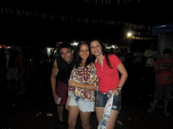 Confira os melhores cliques do 1ª dia de carnaval 2014 em Curralinhos  - Imagem 78