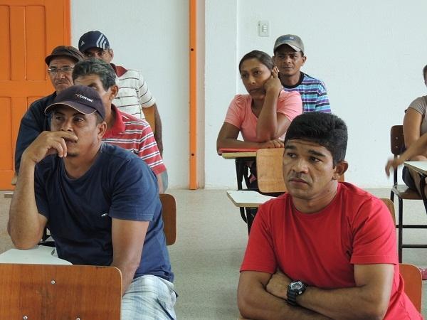         Prefeitura discute  a operacionalização do PAA com agricultores familiares - Imagem 6
