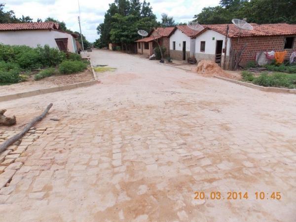 Rua Piripiri Bairro São José recebe calçamento - Imagem 7