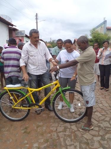 SME faz entrega das bicicletas do programa pedala Piauí no município de Arraial -PI - Imagem 5