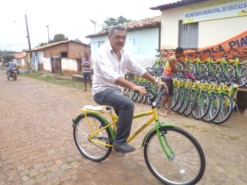 SME faz entrega das bicicletas do programa pedala Piauí no município de Arraial -PI - Imagem 7