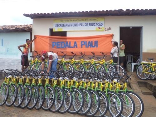 SME faz entrega das bicicletas do programa pedala Piauí no município de Arraial -PI - Imagem 12