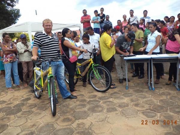 entrega de 300 bicicletas do programa pedala Piauí aos alunos - Imagem 57