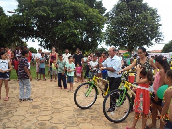 entrega de 300 bicicletas do programa pedala Piauí aos alunos - Imagem 52
