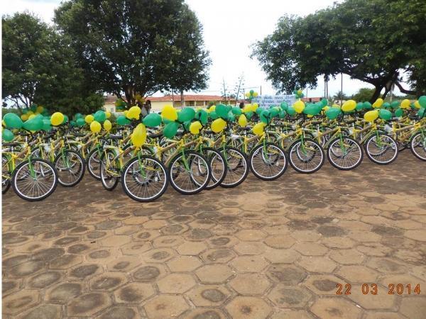 entrega de 300 bicicletas do programa pedala Piauí aos alunos - Imagem 9