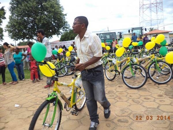 entrega de 300 bicicletas do programa pedala Piauí aos alunos - Imagem 63