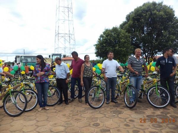 entrega de 300 bicicletas do programa pedala Piauí aos alunos - Imagem 33