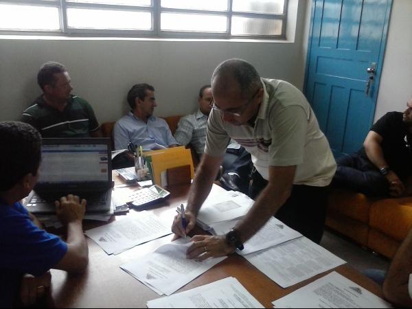 Expedida Ordem de Serviço para construção de uma quadra poliesportiva coberta em Itainópolis - Imagem 9