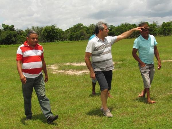 Prefeito Edílson Capote e Deputada Nize Rego visitam comunidades - Imagem 5