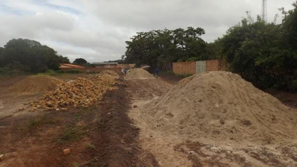 Construçao do Calçamento para melhorar o acesso ao centro da cidade - Imagem 4