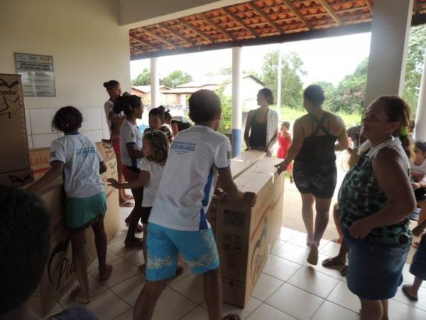 secretaria de Educação fez a entrega de 60 bicicletas em Curralinhos - Imagem 3