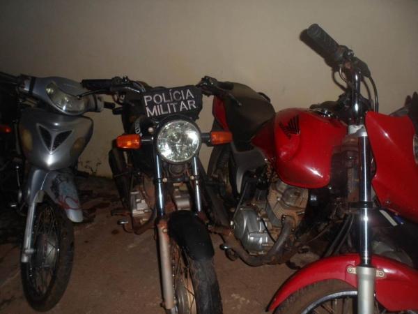 Policia Militar de Itainópolis apreende motos com Chassi raspado e de leilão  - Imagem 3