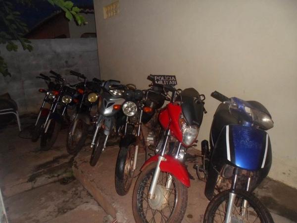 Policia Militar de Itainópolis apreende motos com Chassi raspado e de leilão  - Imagem 4