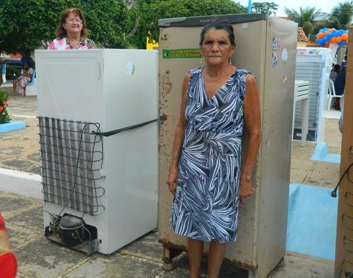 Programa Agente Eletrobras realizou troca de geladeiras e lâmpadas em Brasileira - Imagem 42