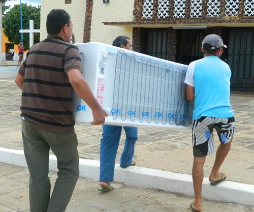 Programa Agente Eletrobras realizou troca de geladeiras e lâmpadas em Brasileira - Imagem 4