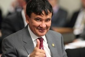 Wellington Dias lidera corrida para o governo com 44% das intenções de votos